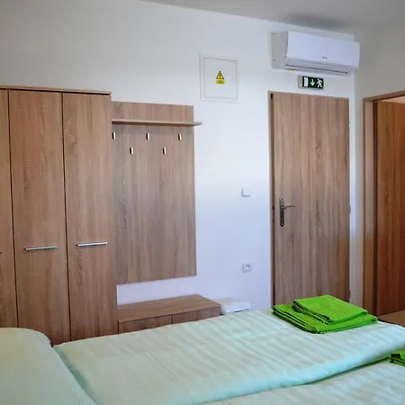 Sedlecka Vina 3* Sedlec (Breclav)